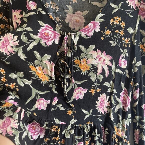 American Eagle top - Picture 6 of 9